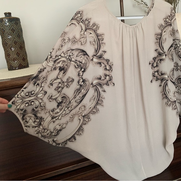 BCBG MaxAzria Fiona Blouse, Oversized, Dolman Sleeves, Size XXS - Picture 7 of 12